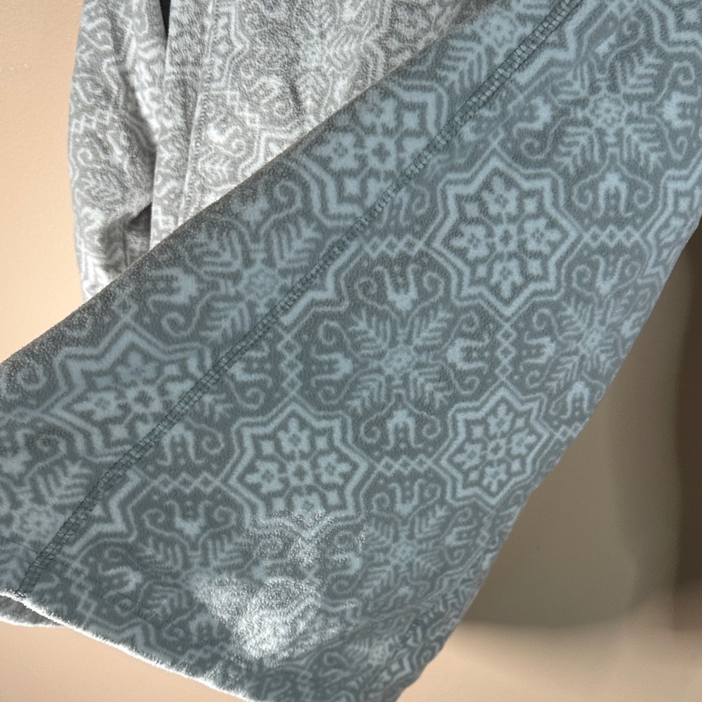 Lands' End Gray Patterned Sweatshirt - image 5